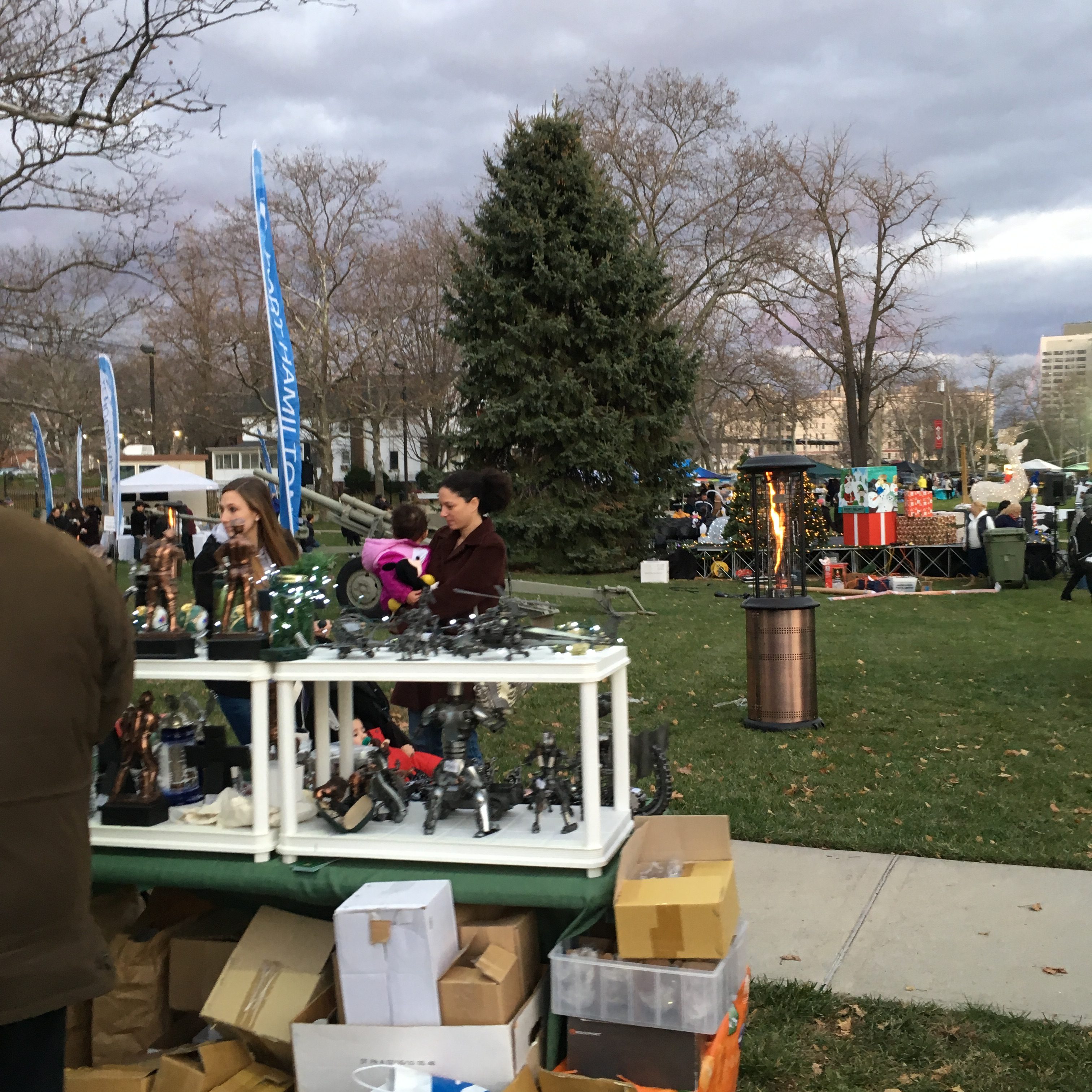 Fort Hamilton Army Base Xmas Market & Tree Lighting