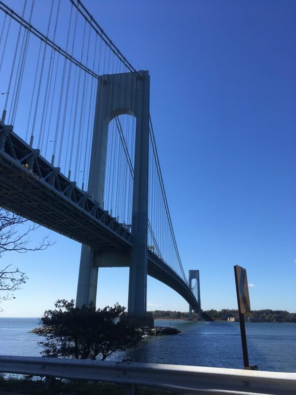 man-jumps-off-bridge-rhode-island